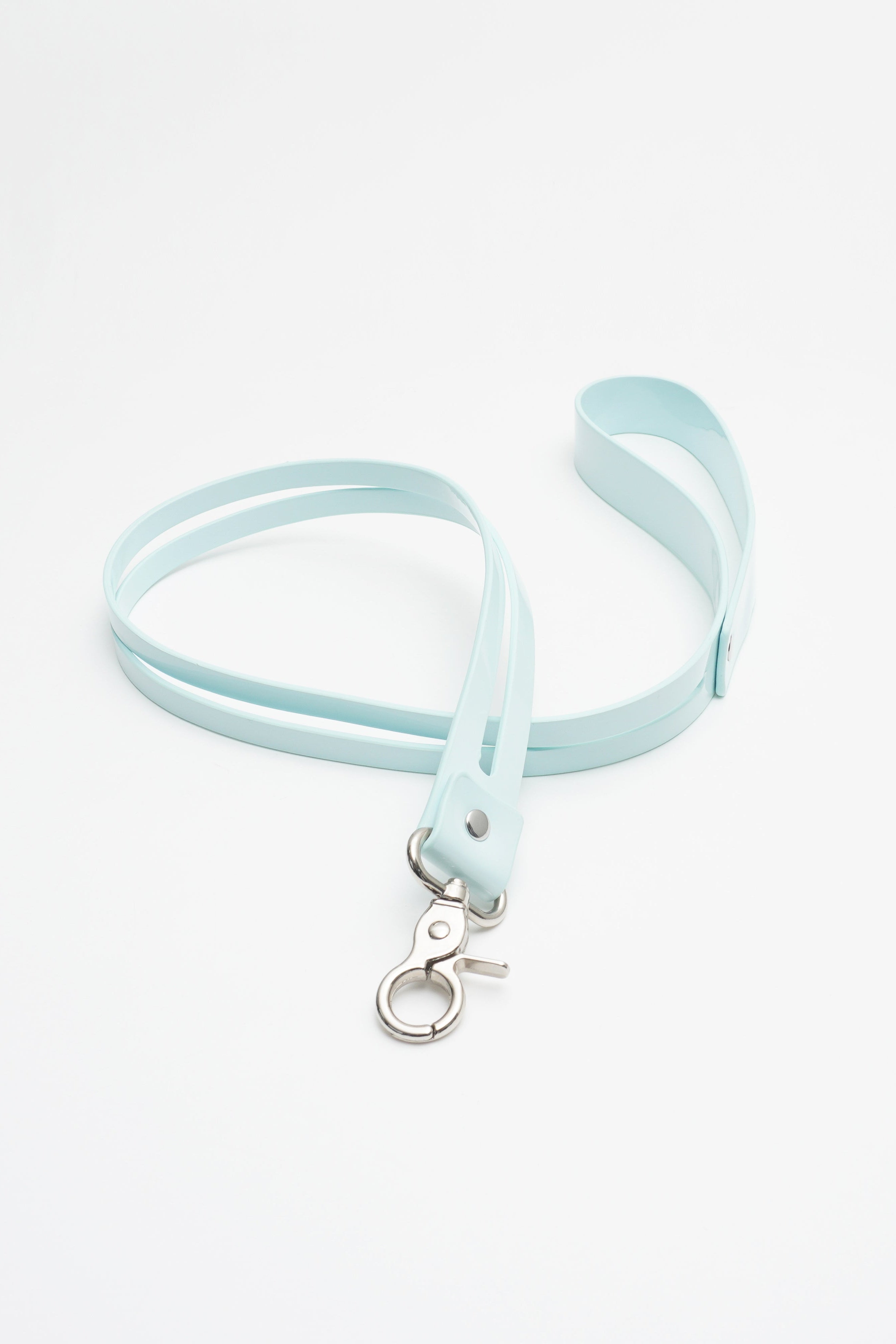 Full-length 78cm Cyber Mint patent leather tether, featuring high-gloss synthetic vitality and reinforced stitching.